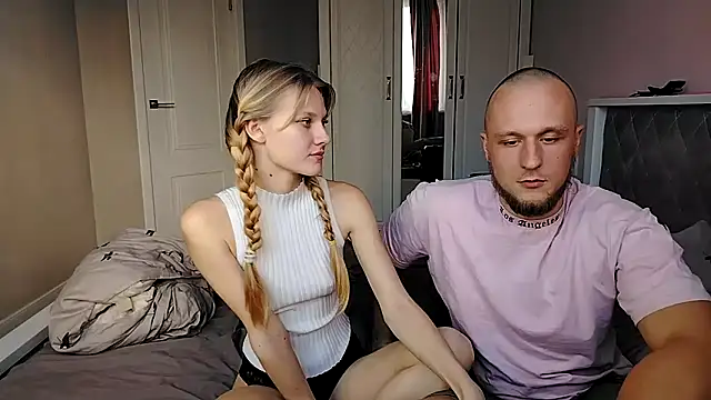 Daisy_Couple's cam snapshot