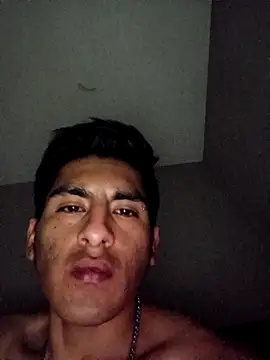 LeonRoots live sex cam