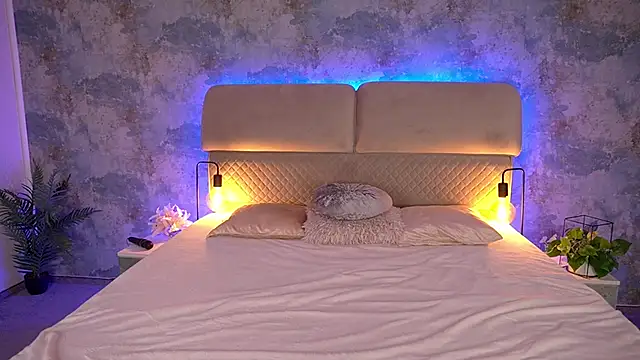 MirandaHobbs's cam snapshot