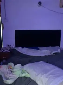 Lolavenezia live sex cam