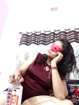 Gullapi live sex cam