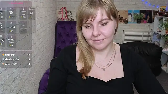 Lexy_Lait's cam snapshot