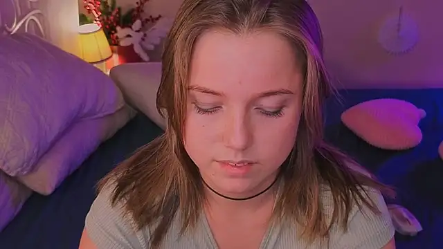 mary_ton's cam snapshot