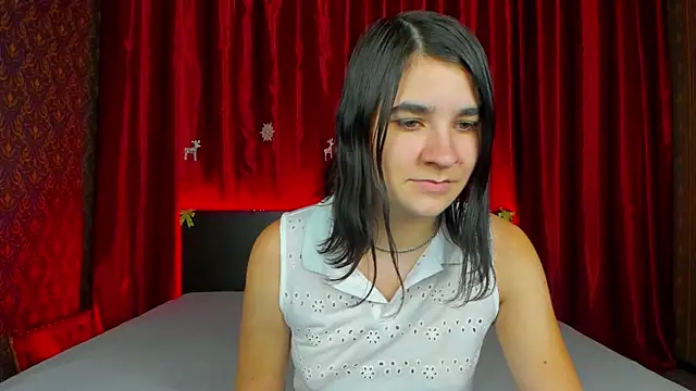 _Polly_Love_'s cam snapshot