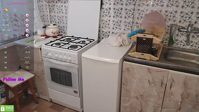 VerySweetKate111 live sex cam