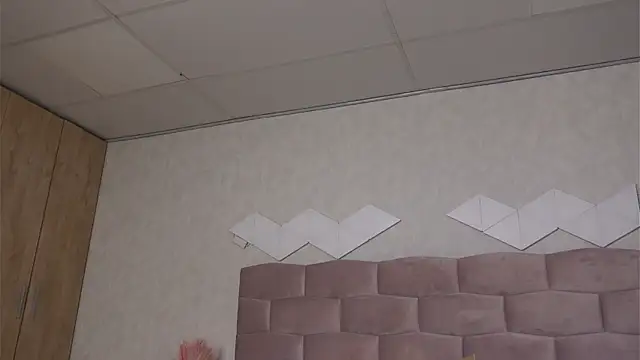 AnitaKariri live sex cam