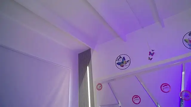 _Miaaleon live sex cam