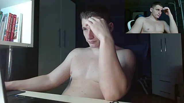 Poliglotjoe1 live sex cam