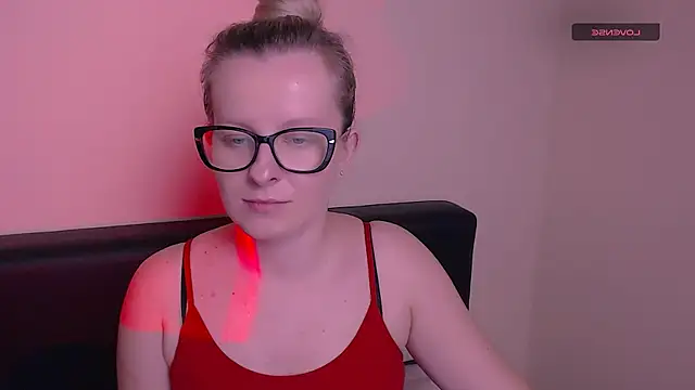 AllaLeomz's cam snapshot