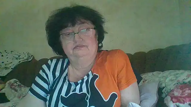 MilaSky5303's cam snapshot