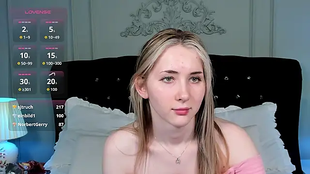 LiraKink's cam snapshot