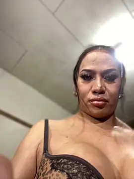 HugeKatarinaTS live sex cam