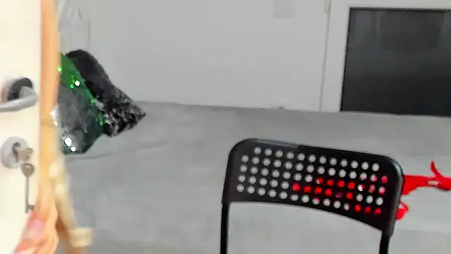 alesquirt33's cam snapshot