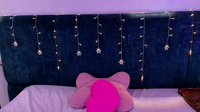 AgathaLynx's cam snapshot