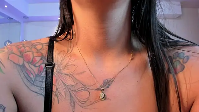 violet_scott's cam snapshot