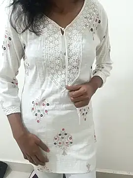 Cute_Saanvi7's cam snapshot