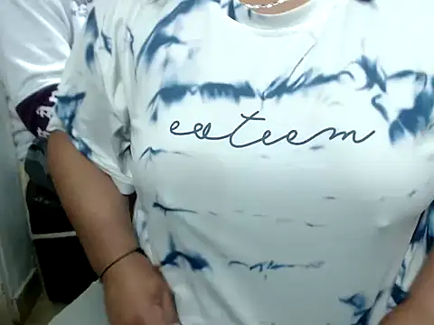 Boycuriousxxx's cam snapshot