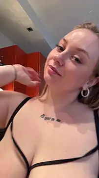 chloetarducci's cam snapshot