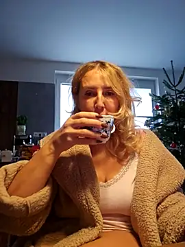 MariaRichi_'s cam snapshot