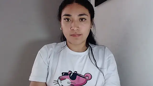 AmberGold-'s cam snapshot