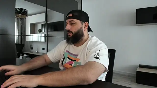 DravenPeak live sex cam