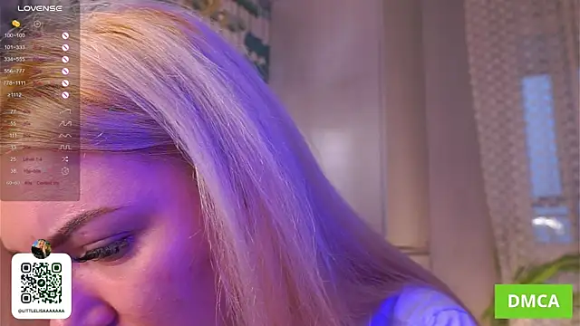 ElizzaBed's cam snapshot