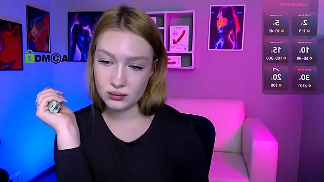 playful_sophie's cam snapshot