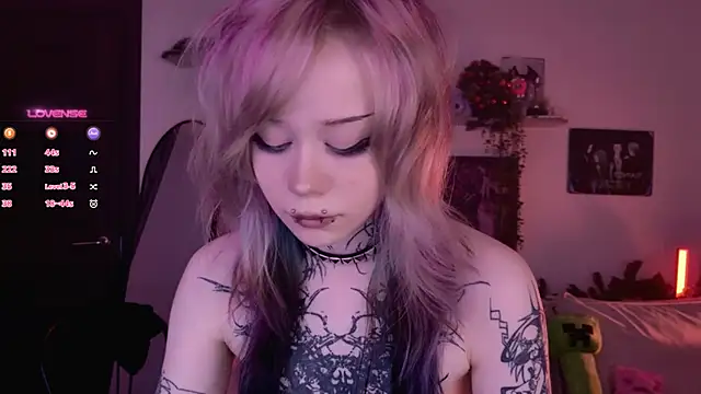 Lollyshy's cam snapshot