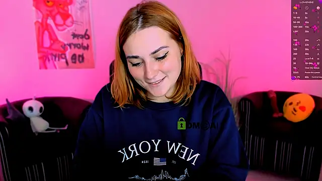 casey_meow_'s cam snapshot