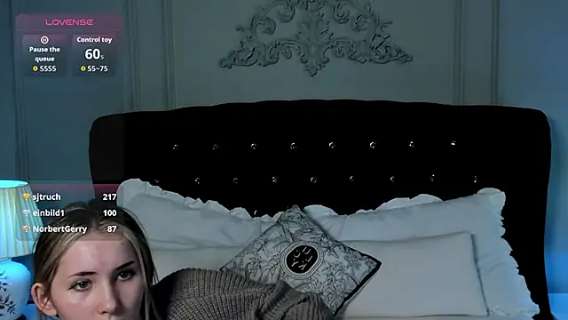 LiraKink's cam snapshot