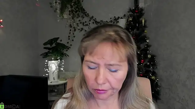 Carla_Vogue's cam snapshot