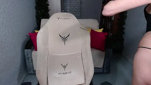 lillit__gold's cam snapshot