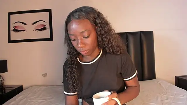 Khenta_Michells's cam snapshot