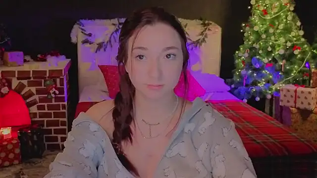 YasmineWest's web cam