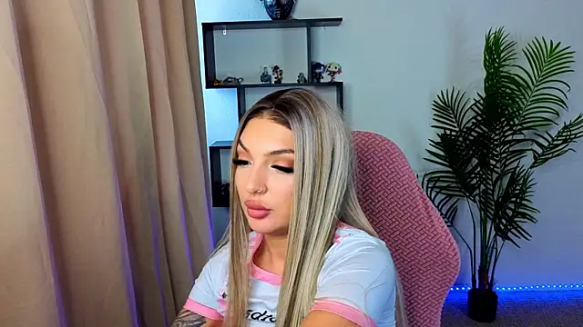 Raven_Ink's cam snapshot