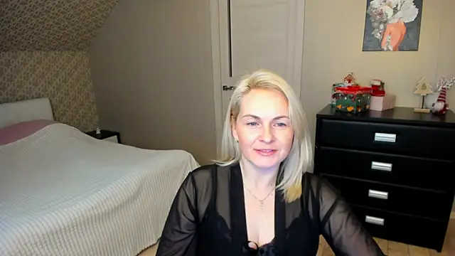 Alicee_Gracee's cam snapshot