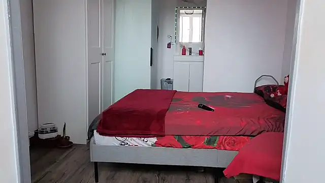 HotSpicyGujju's cam snapshot