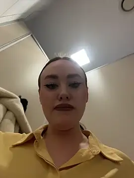 KiraSunshine live sex cam