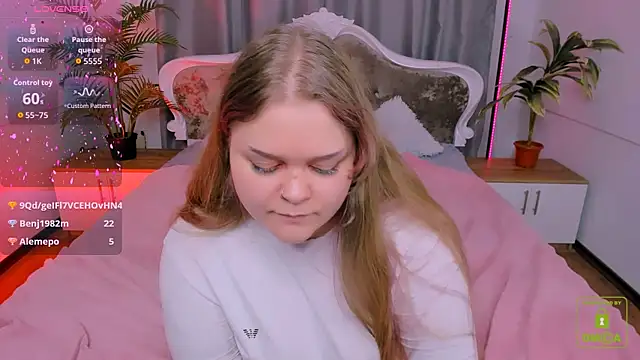 Erica__Alta's cam snapshot