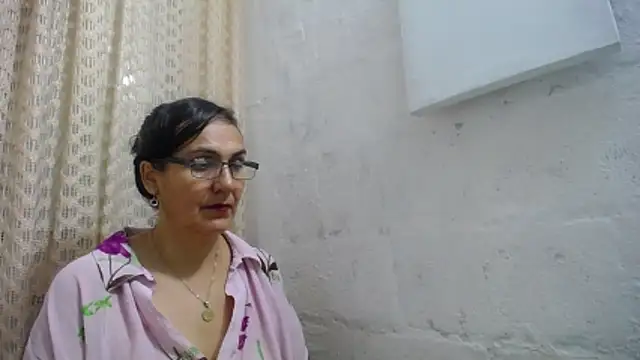 gabbyparker_'s cam snapshot