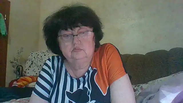 MilaSky5303's cam snapshot