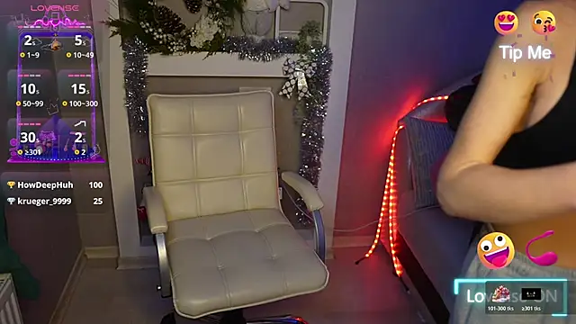 SophieTynes live sex cam