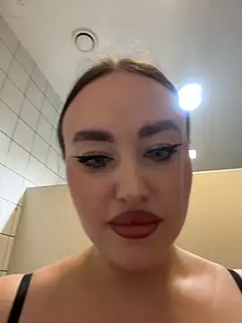 KiraSunshine live sex cam