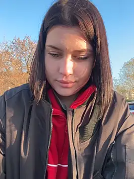 KikiWatson live sex cam