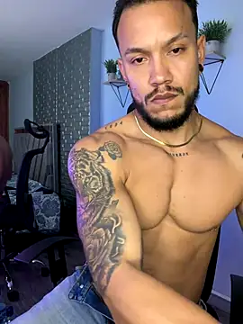 ARON_TAYLER01 live sex cam