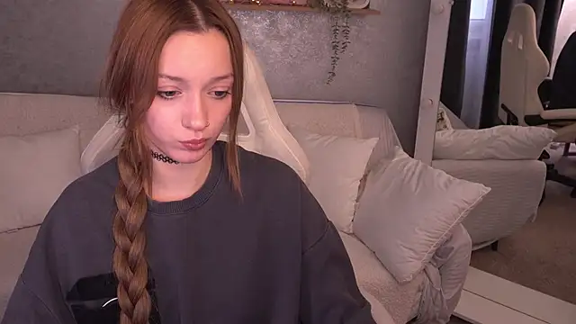 FoxyMayy's cam snapshot