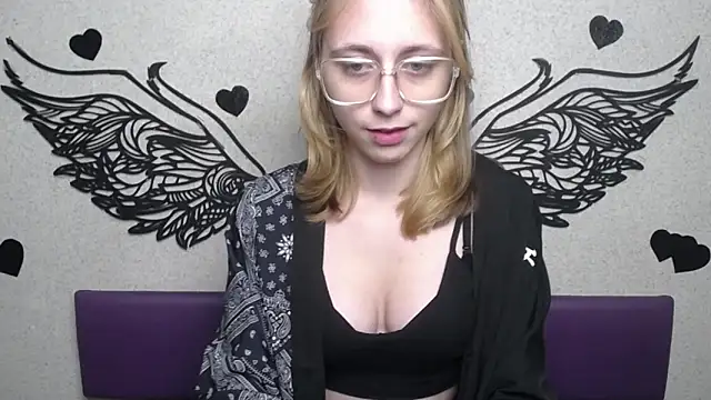 TracyLll's cam snapshot