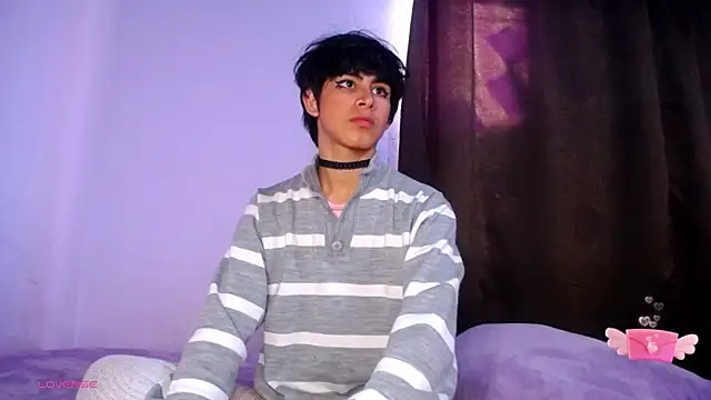 DaraKat18 live sex cam