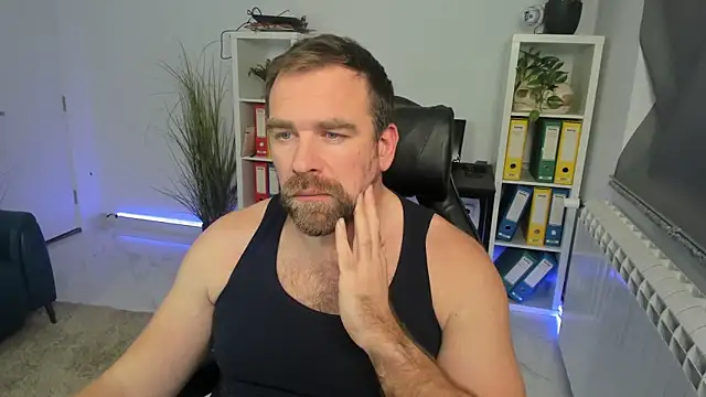 John-E-Dough live sex cam