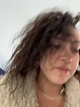 VeuveNoiire's cam snapshot